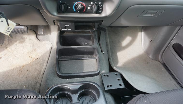 image for item DD6583 2004 Ford Ranger SuperCab pickup truck