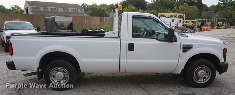 image for item DD6584 2008 Ford F250 Super Duty pickup truck