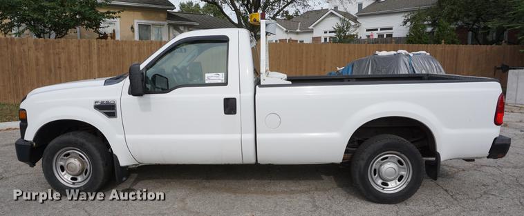 image for item DD6584 2008 Ford F250 Super Duty pickup truck