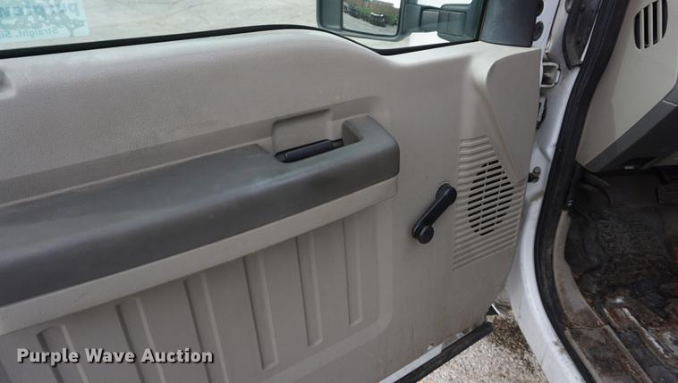 image for item DD6584 2008 Ford F250 Super Duty pickup truck
