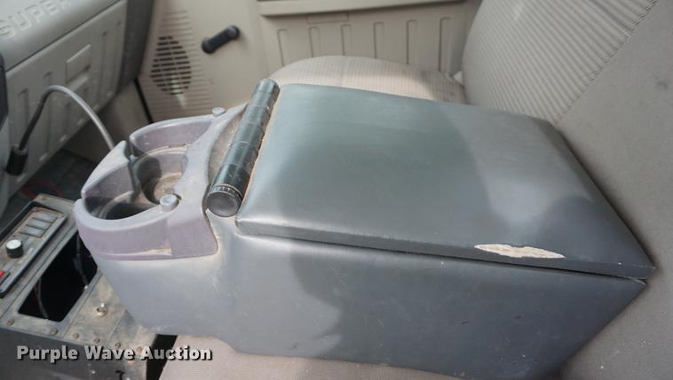 image for item DD6584 2008 Ford F250 Super Duty pickup truck