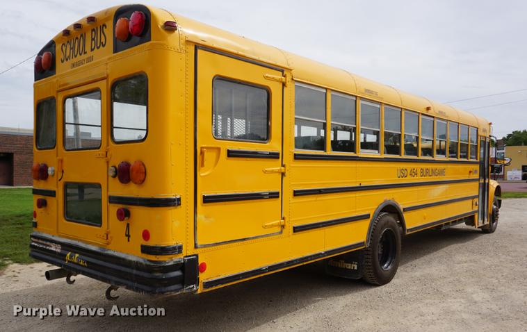 image for item DD6585 1999 International 3800 school bus