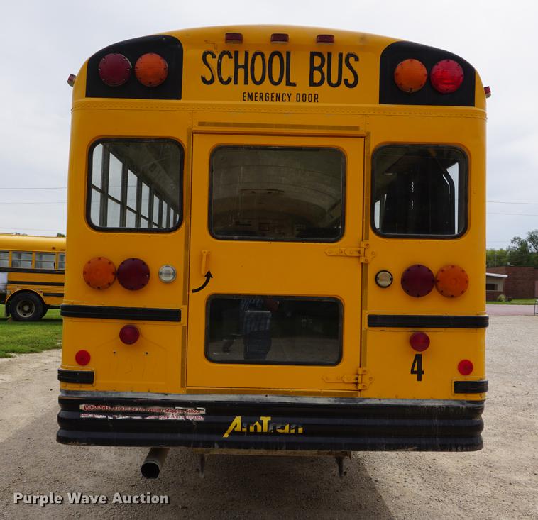 image for item DD6585 1999 International 3800 school bus