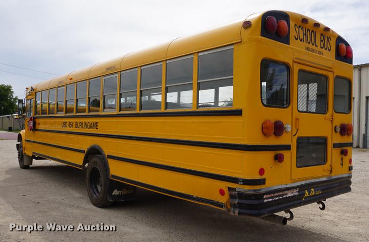 image for item DD6585 1999 International 3800 school bus