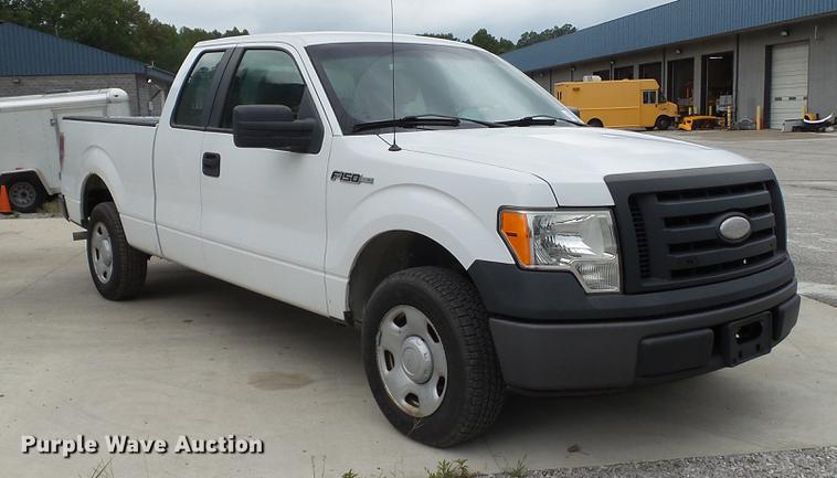 image for item DD7369 2009 Ford F150 XL SuperCab pickup truck