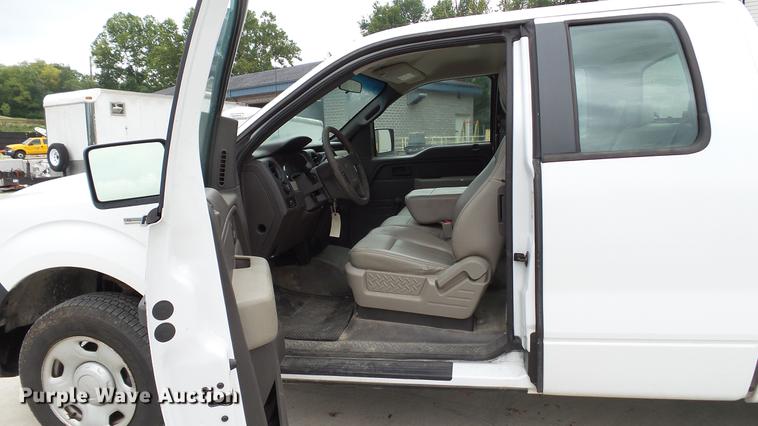 image for item DD7369 2009 Ford F150 XL SuperCab pickup truck