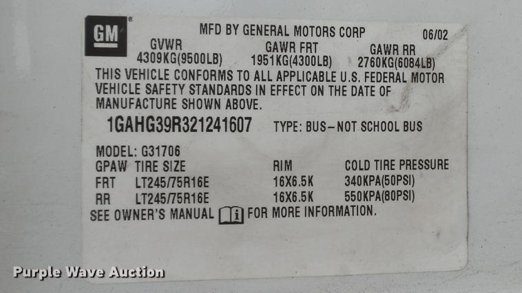 image for item DD7370 2002 Chevrolet Express 3500 Extended van