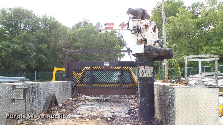 image for item DD7371 2008 Chevrolet Silverado 3500HD flatbed pickup truck