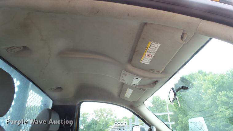 image for item DD7371 2008 Chevrolet Silverado 3500HD flatbed pickup truck