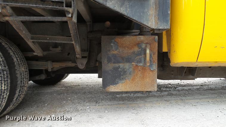 image for item DD7371 2008 Chevrolet Silverado 3500HD flatbed pickup truck