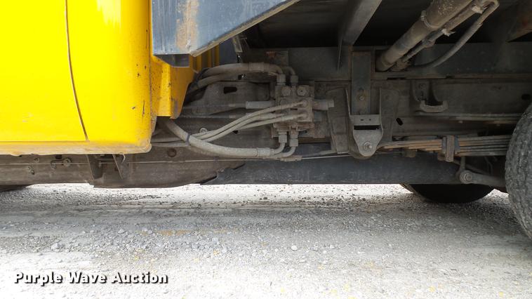 image for item DD7371 2008 Chevrolet Silverado 3500HD flatbed pickup truck