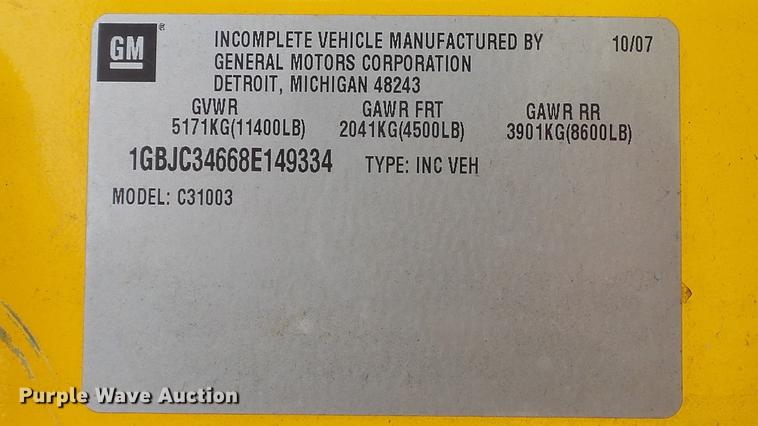 image for item DD7371 2008 Chevrolet Silverado 3500HD flatbed pickup truck