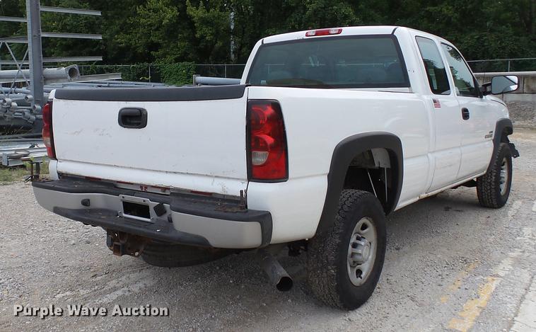image for item DD7372 2006 Chevrolet Silverado 2500HD Ext. Cab pickup truck