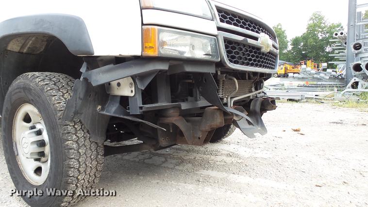 image for item DD7372 2006 Chevrolet Silverado 2500HD Ext. Cab pickup truck