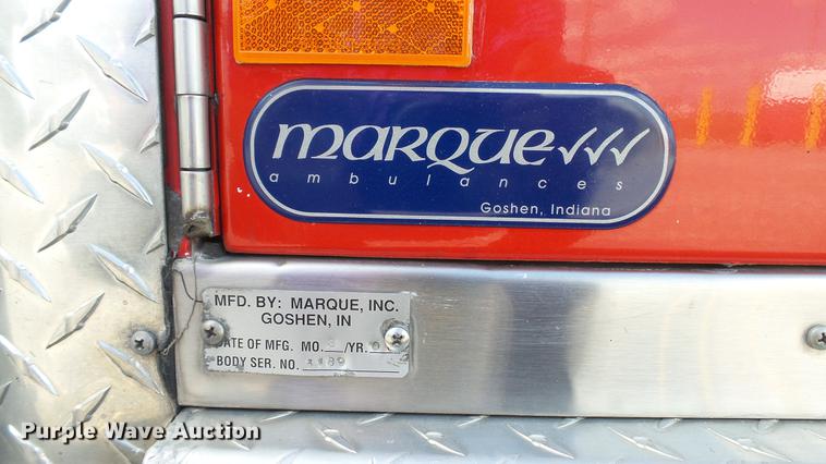 image for item DD7376 2001 International 4700 Lo-Profile ambulance