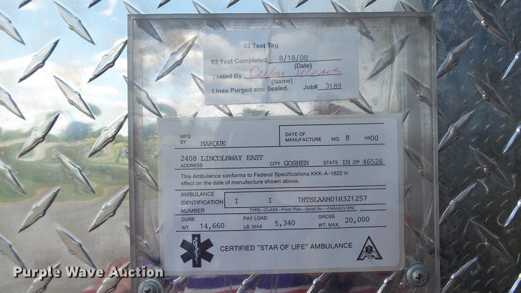 image for item DD7376 2001 International 4700 Lo-Profile ambulance