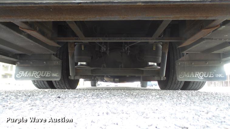 image for item DD7376 2001 International 4700 Lo-Profile ambulance