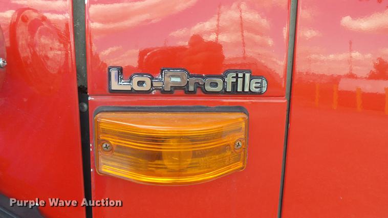 image for item DD7376 2001 International 4700 Lo-Profile ambulance
