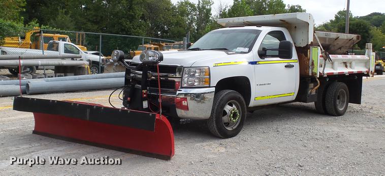 image for item DD7380 2009 Chevrolet Silverado 3500HD dump bed pickup truck