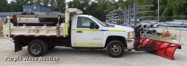image for item DD7380 2009 Chevrolet Silverado 3500HD dump bed pickup truck