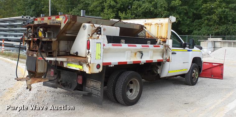 image for item DD7380 2009 Chevrolet Silverado 3500HD dump bed pickup truck