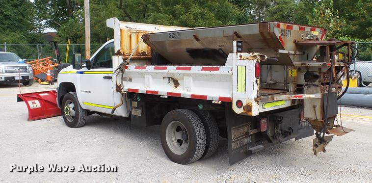 image for item DD7380 2009 Chevrolet Silverado 3500HD dump bed pickup truck