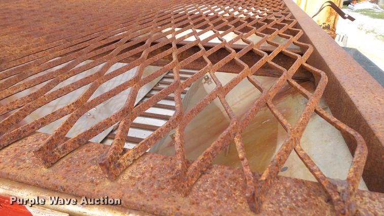 image for item DD7380 2009 Chevrolet Silverado 3500HD dump bed pickup truck