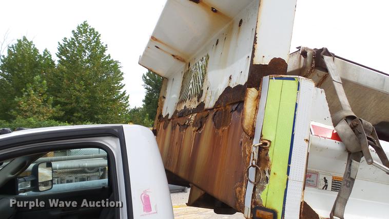 image for item DD7380 2009 Chevrolet Silverado 3500HD dump bed pickup truck