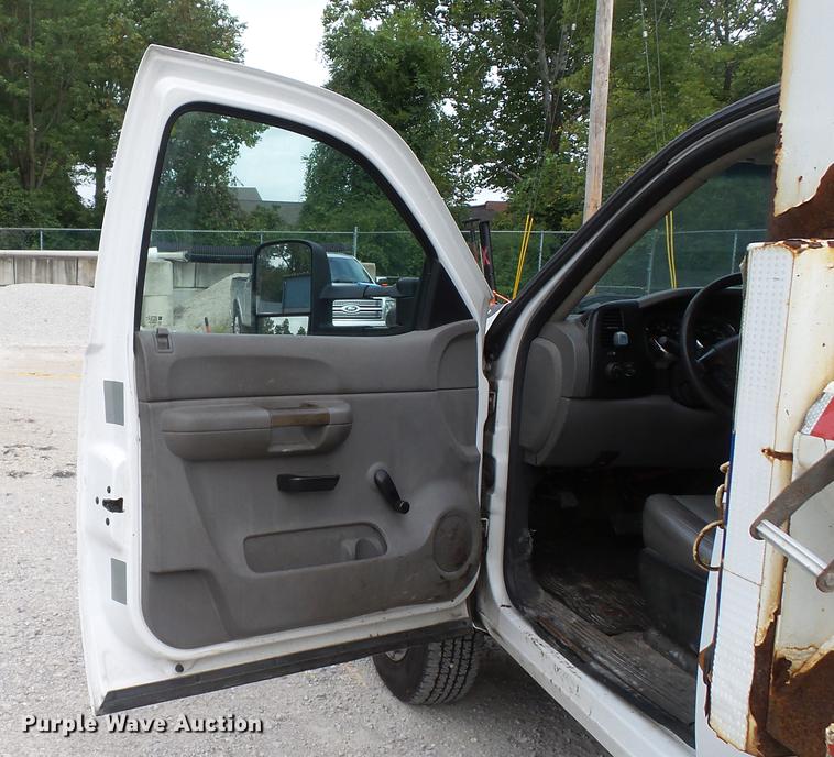 image for item DD7380 2009 Chevrolet Silverado 3500HD dump bed pickup truck