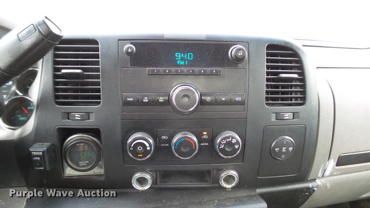 image for item DD7380 2009 Chevrolet Silverado 3500HD dump bed pickup truck