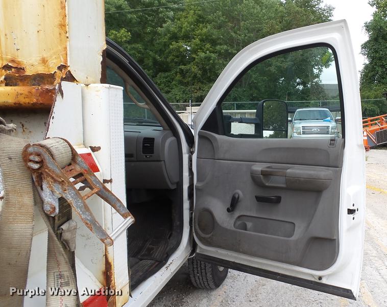 image for item DD7380 2009 Chevrolet Silverado 3500HD dump bed pickup truck