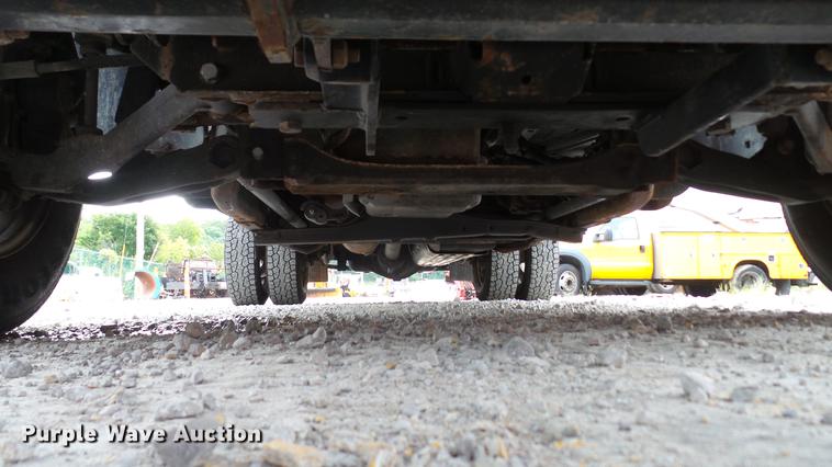 image for item DD7380 2009 Chevrolet Silverado 3500HD dump bed pickup truck