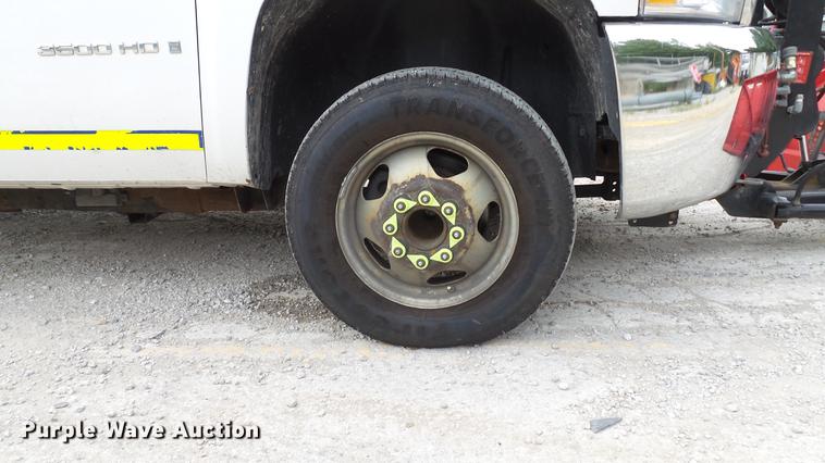 image for item DD7380 2009 Chevrolet Silverado 3500HD dump bed pickup truck