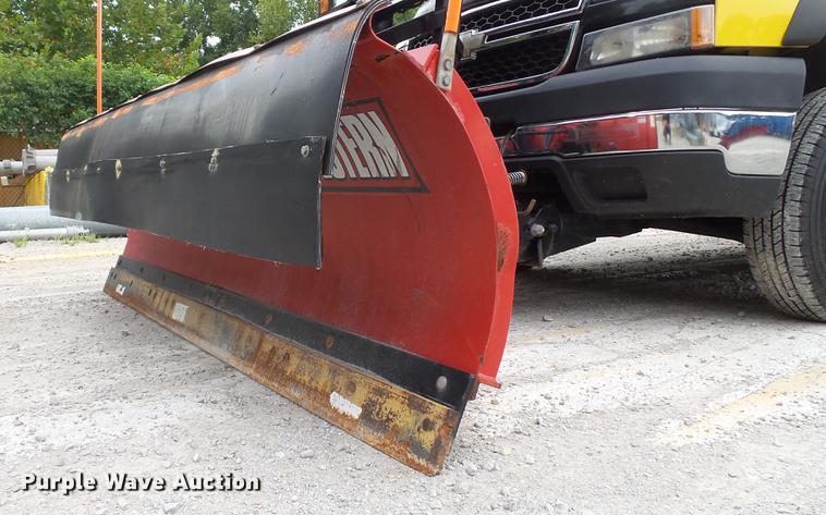 image for item DD7381 2006 Chevrolet Silverado 3500 dump flatbed pickup truck