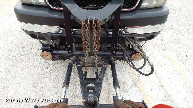 image for item DD7381 2006 Chevrolet Silverado 3500 dump flatbed pickup truck