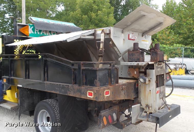 image for item DD7381 2006 Chevrolet Silverado 3500 dump flatbed pickup truck