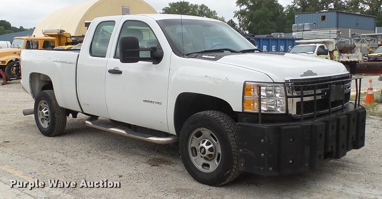 image for item DD7387 2013 Chevrolet Silverado 2500HD Ext. Cab pickup truck