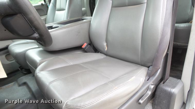 image for item DD7387 2013 Chevrolet Silverado 2500HD Ext. Cab pickup truck