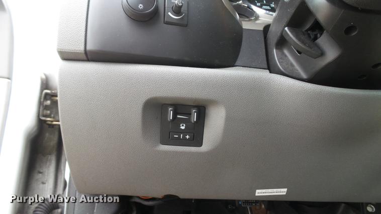 image for item DD7387 2013 Chevrolet Silverado 2500HD Ext. Cab pickup truck