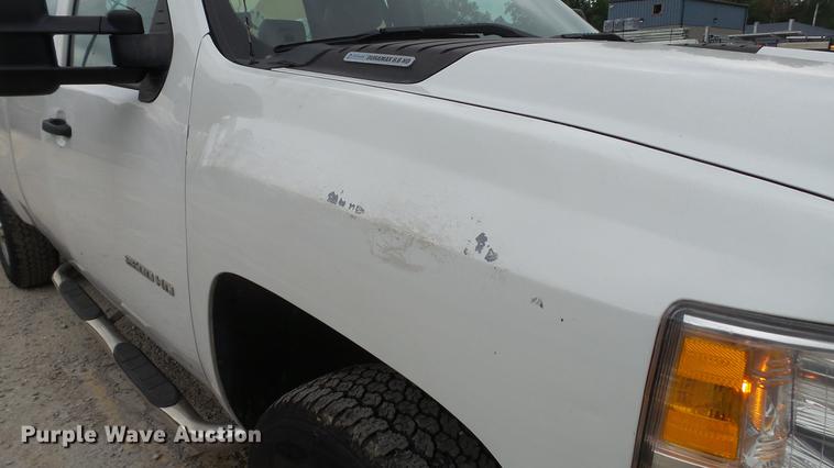 image for item DD7387 2013 Chevrolet Silverado 2500HD Ext. Cab pickup truck
