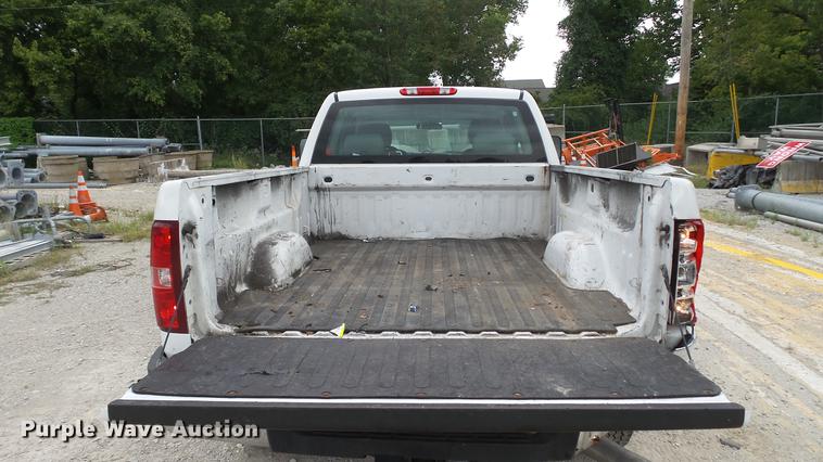 image for item DD7387 2013 Chevrolet Silverado 2500HD Ext. Cab pickup truck