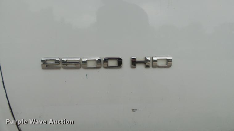 image for item DD7387 2013 Chevrolet Silverado 2500HD Ext. Cab pickup truck