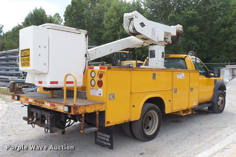 image for item DD7389 2008 Ford F550 Super Duty XL bucket truck