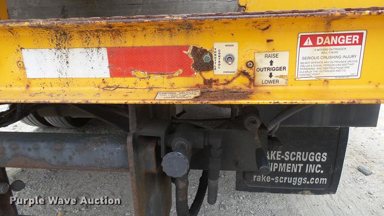 image for item DD7389 2008 Ford F550 Super Duty XL bucket truck