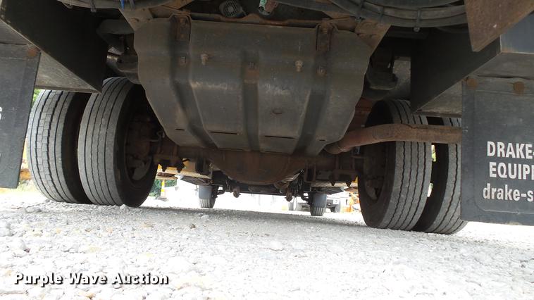 image for item DD7389 2008 Ford F550 Super Duty XL bucket truck