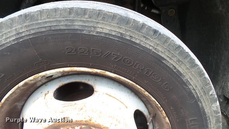 image for item DD7389 2008 Ford F550 Super Duty XL bucket truck