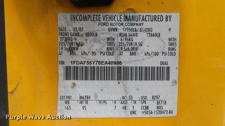 image for item DD7389 2008 Ford F550 Super Duty XL bucket truck