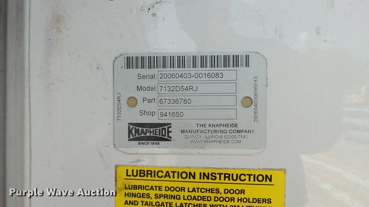 image for item DD7391 2006 Ford F550 Super Duty XL bucket truck