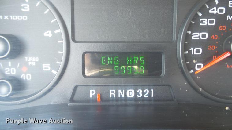 image for item DD7391 2006 Ford F550 Super Duty XL bucket truck