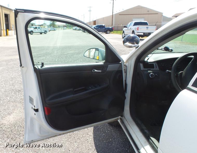 image for item DD7392 2007 Chevrolet Impala Police Cruiser